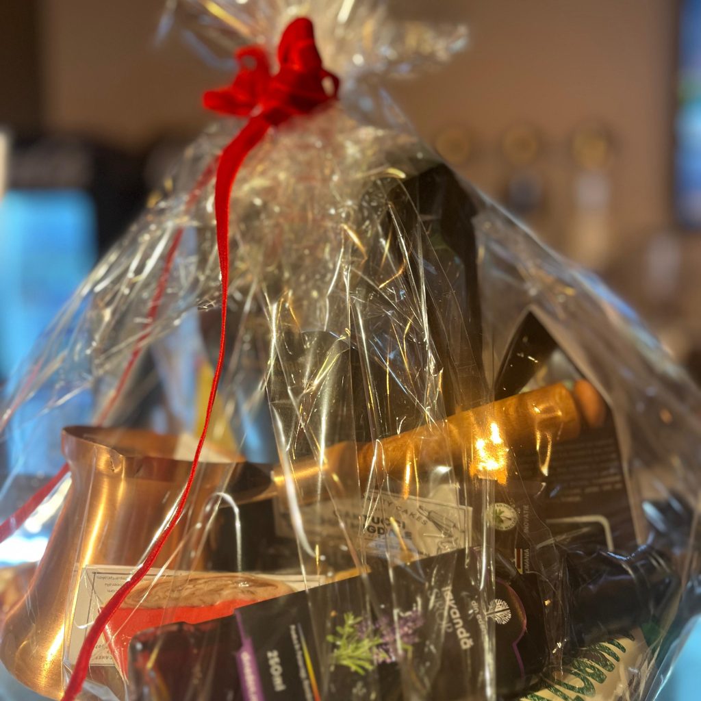 Atmosfera sărbătorilor de iarnă se simte la Arbusto! Vezi cum arată cafeneaua de la kilometrul 0 al Piteștiului care s-a decorat de Crăciun 3 1000004943