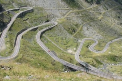 1288698811transfagarasan_twisty_road_75758500-1000x600-1.jpg