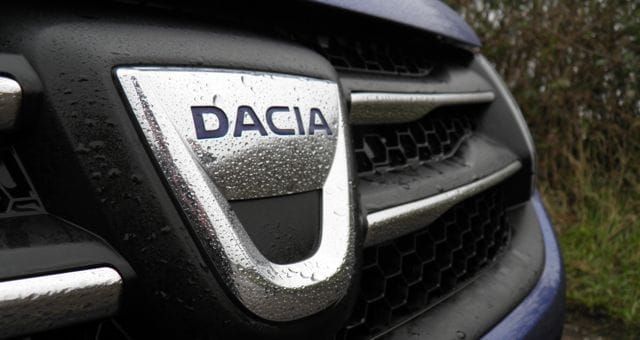 dacia-sandero-dci-90-laureate-logo.jpg