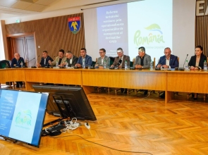 Peste 100 de retaileri și agenți HORECA, prezenți la dezbaterea DSVSA Argeș despre risipa alimentară