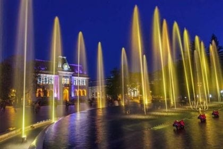 fantana-centru-pitesti.jpg