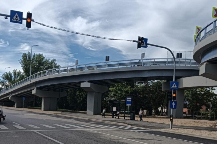 semafor-pasarela-arges-mall-e1717666109546-1068x738-1.jpg